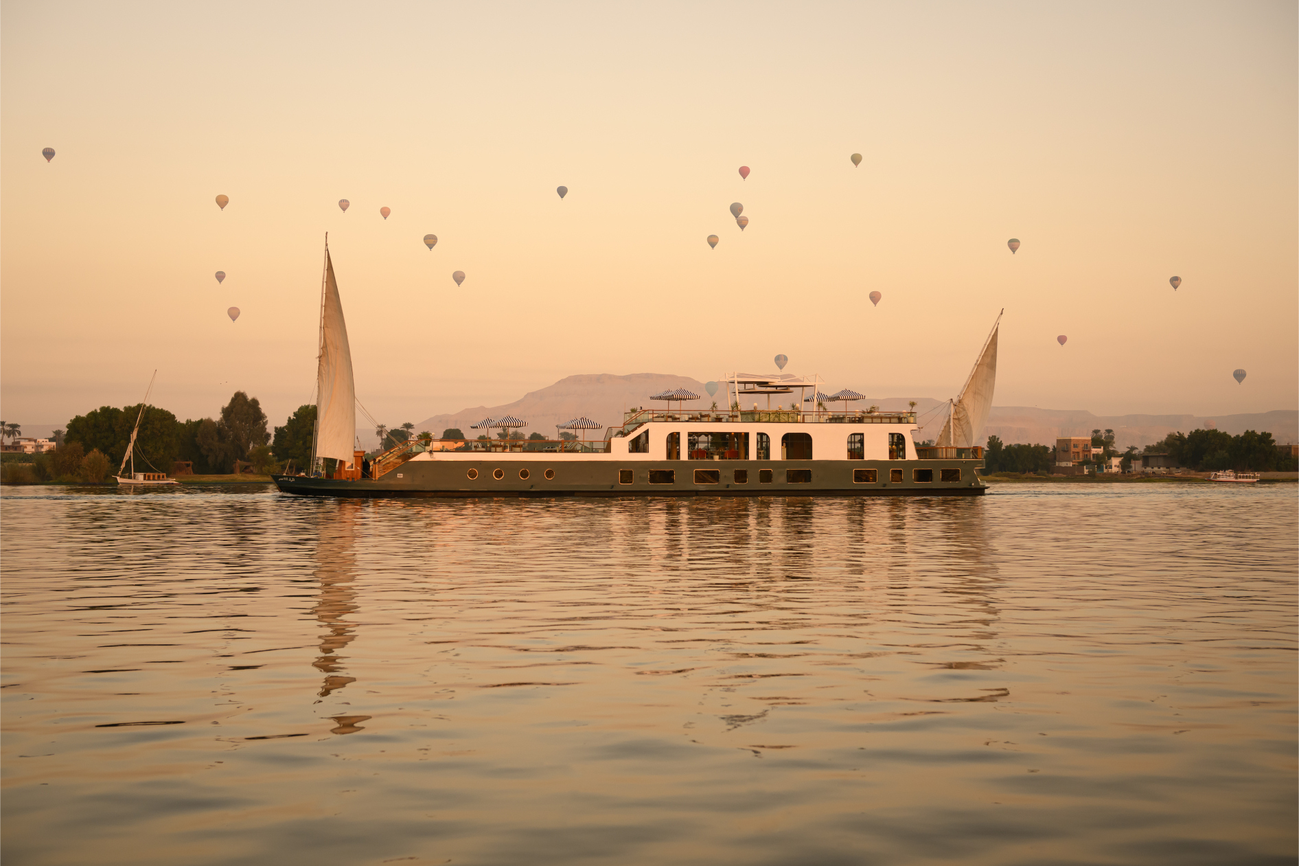 Gallery image – dahabiya